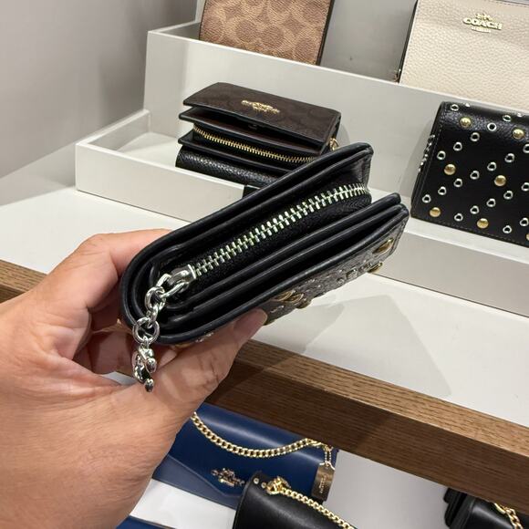 Coach Snap Wallet With Rivets CCL78 Black - Picture 2 of 6